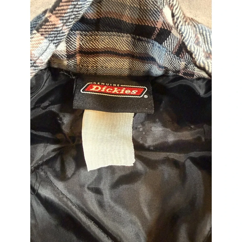 Dickies stay warm